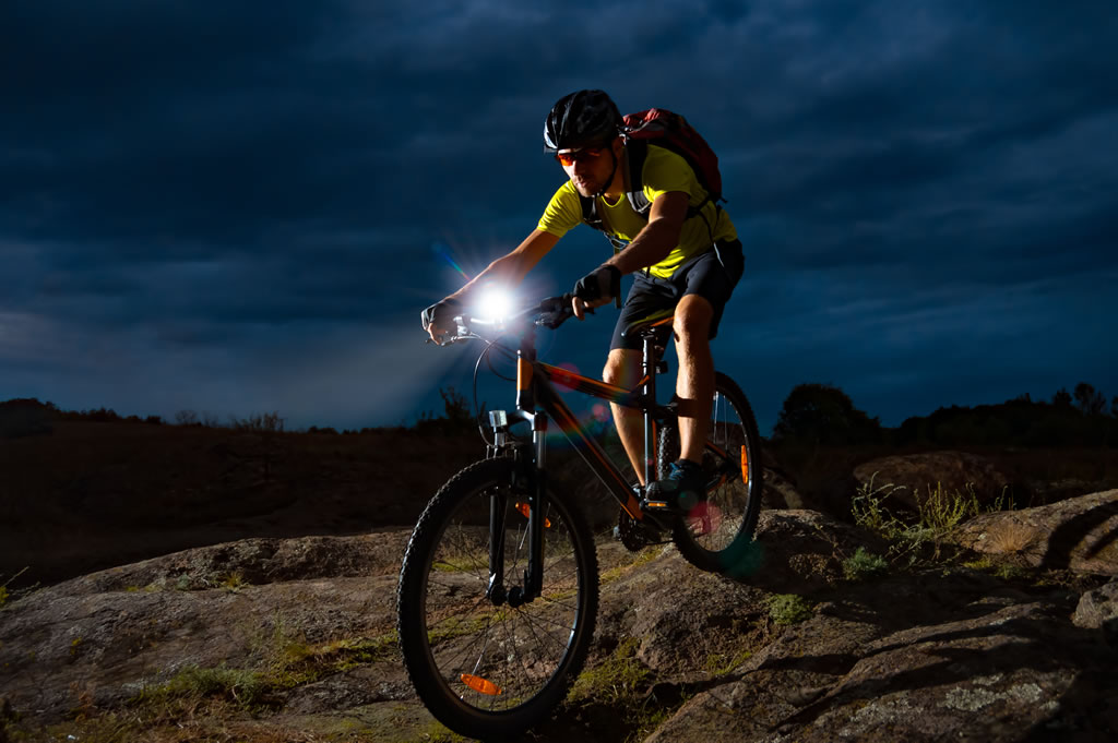 Winter & Dark Night Cycling Safety Tips - Welcome to The Insurance Emporium